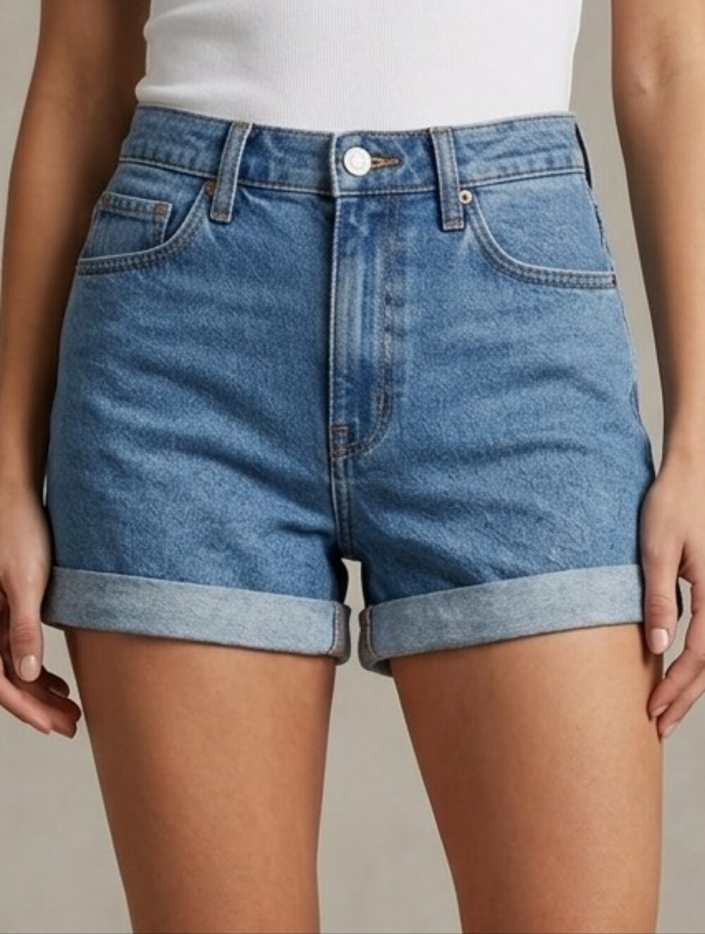 BDG Light Blue Rolled Hem Denim Shorts Waist 14,5"